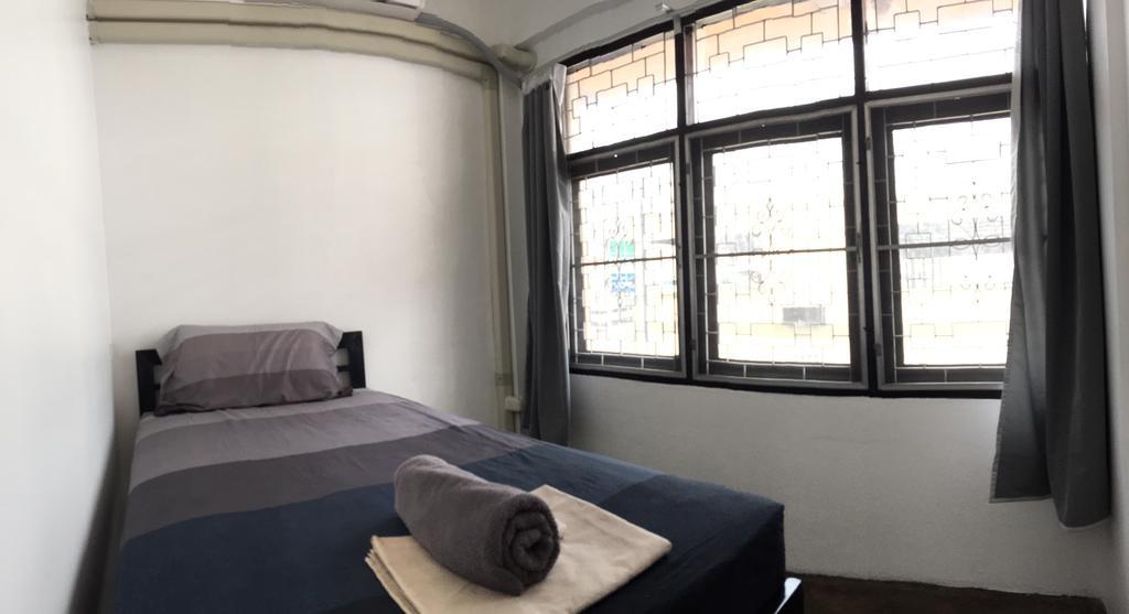42 Guest House Bangkok Esterno foto